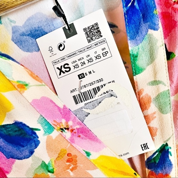 NWT Zara Floral Printed Blouse with Jewel Buttons Blogger Favorite Balletcore - Picture 8 of 10